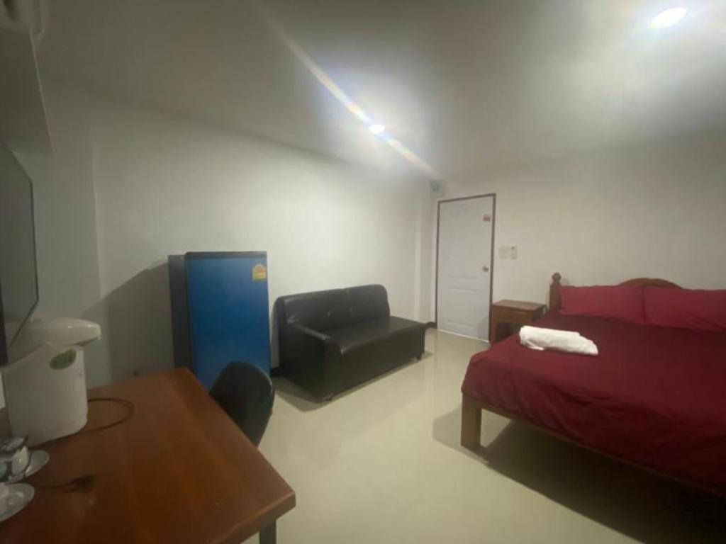 Oyo 1135 Triple A Residence — Photos 2